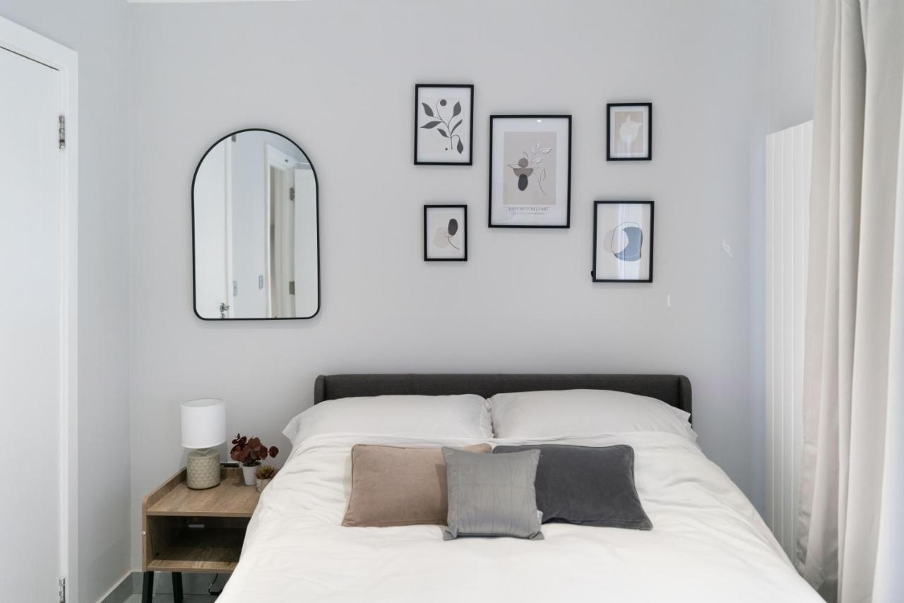 Luxury 5Bd Suite Guest House Londra Exterior foto